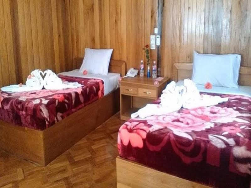 호텔 라모나르 칼로 외부 사진